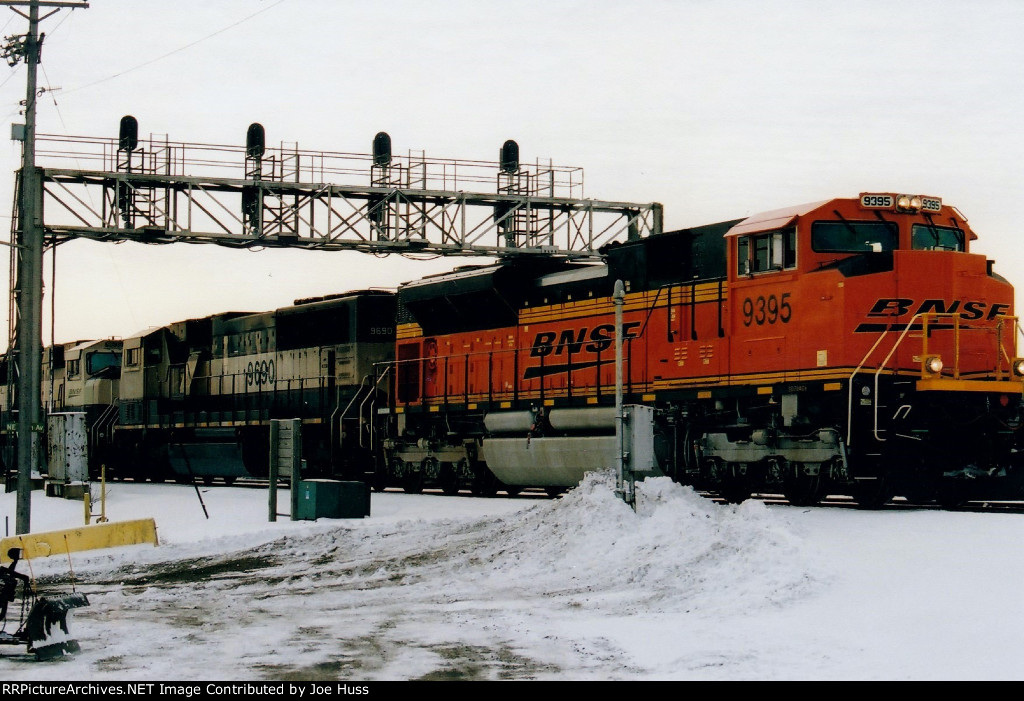 BNSF 9395 West